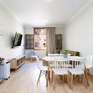 New Bright And Central With 2 Bedrooms Apartamento